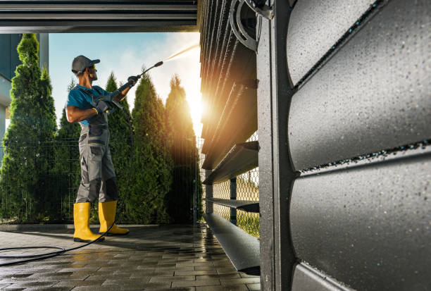 Garage Pressure Washing in Commerce City, CO